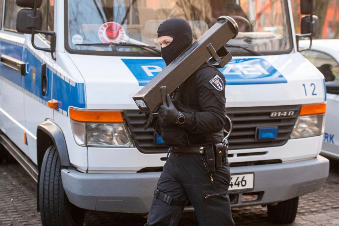 German Police Raid Suspected Islamic Extremists in Berlin
