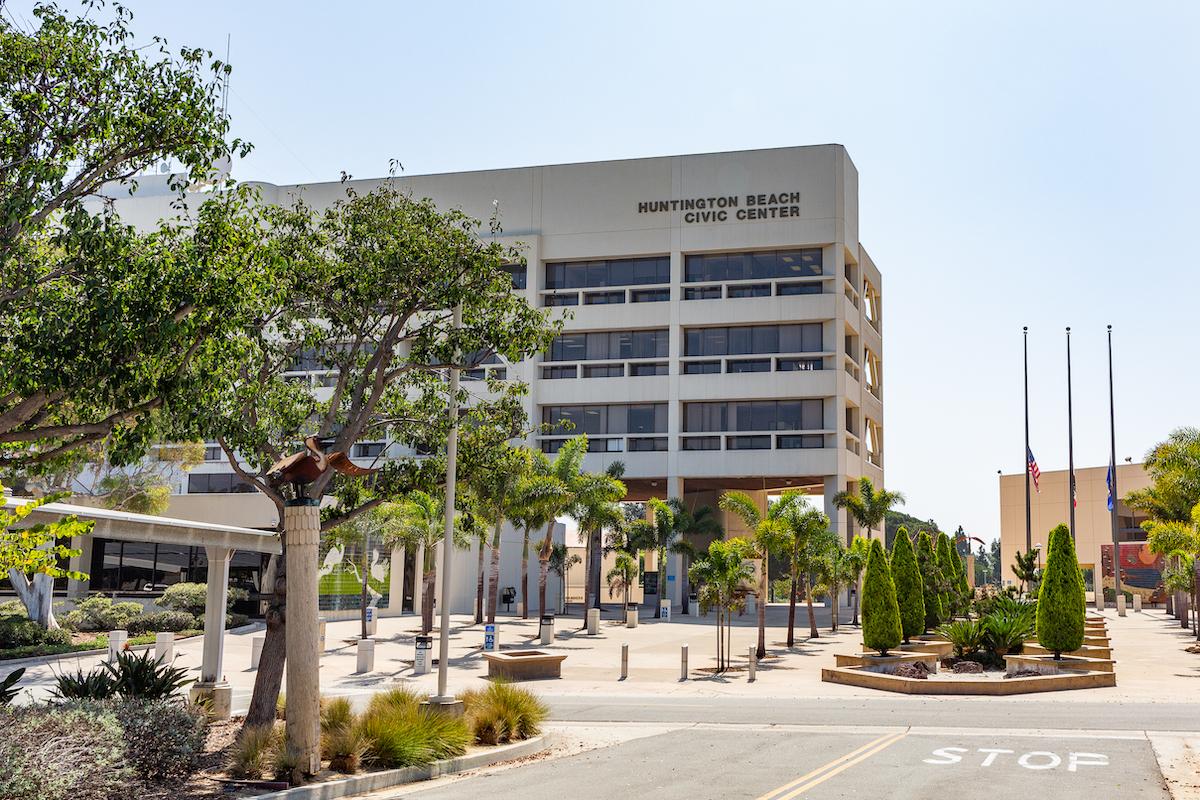 Huntington Beach Allows Unpermitted Short-Term Rentals Until End of Year