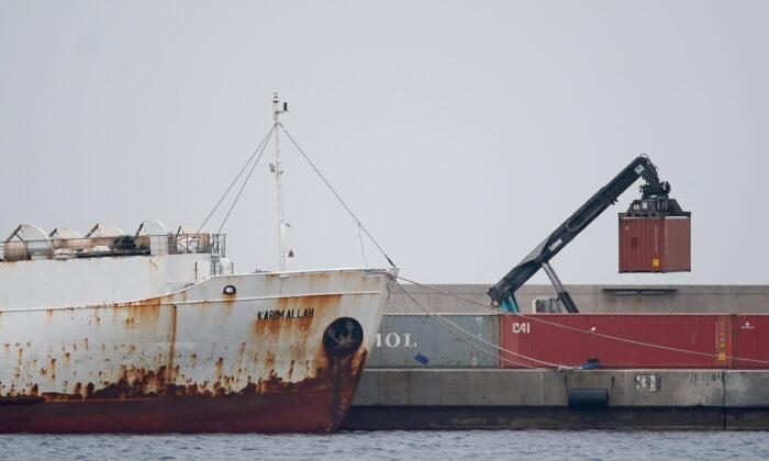 Spanish Government Says All Cattle on Pariah Ship Should Be Killed