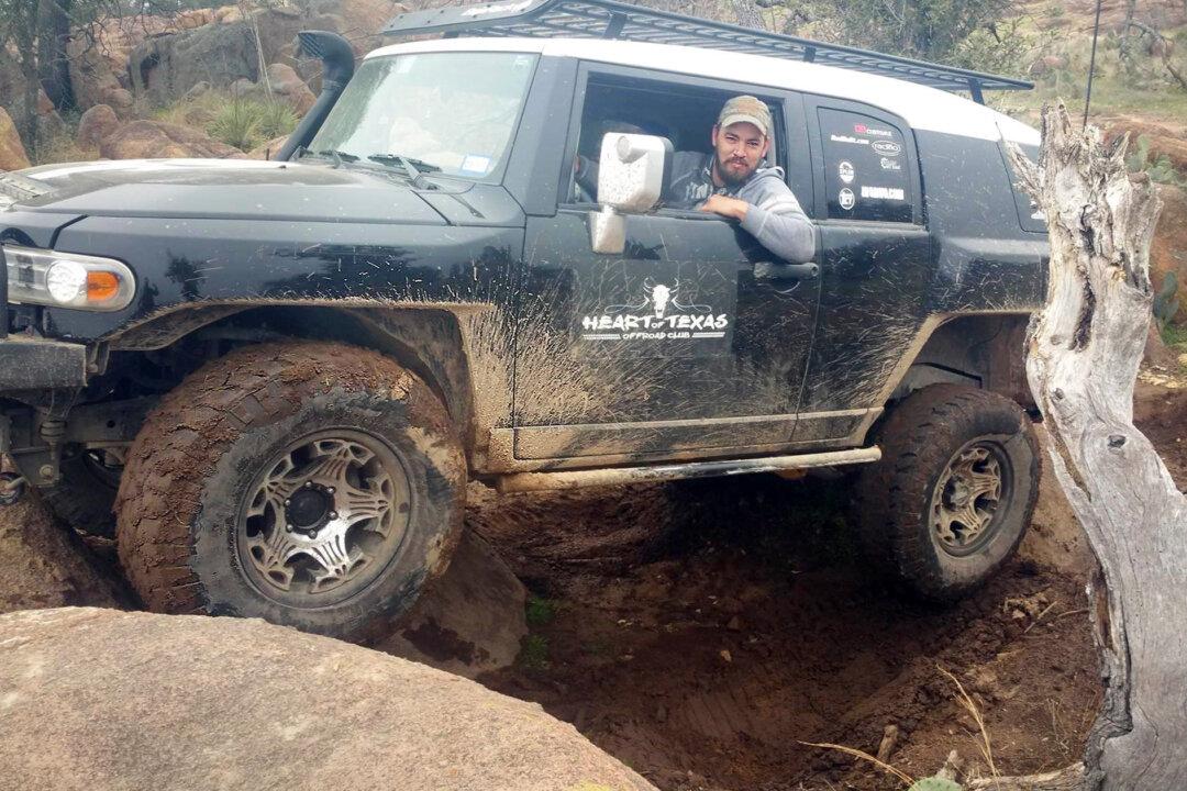Texas Off-Road Enthusiast Rescues 500 Drivers Stranded on Icy Roads With Truck Dubbed ‘The Beast’