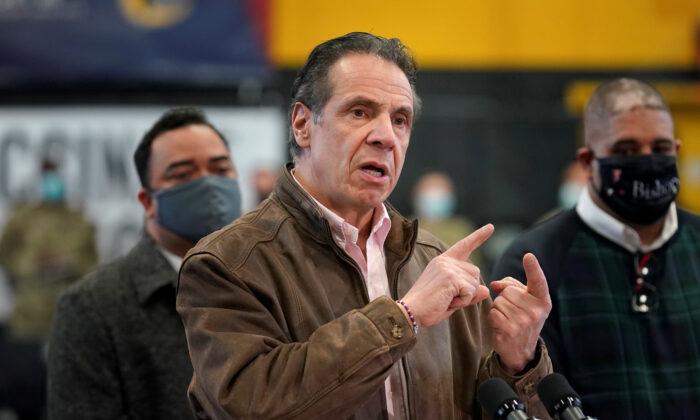 White House, Pelosi Support Probe of Cuomo Sexual Harassment Claims