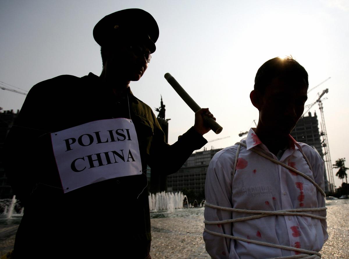 75-Year-Old Retired Teacher in China Sentenced to Jail Again for His Faith