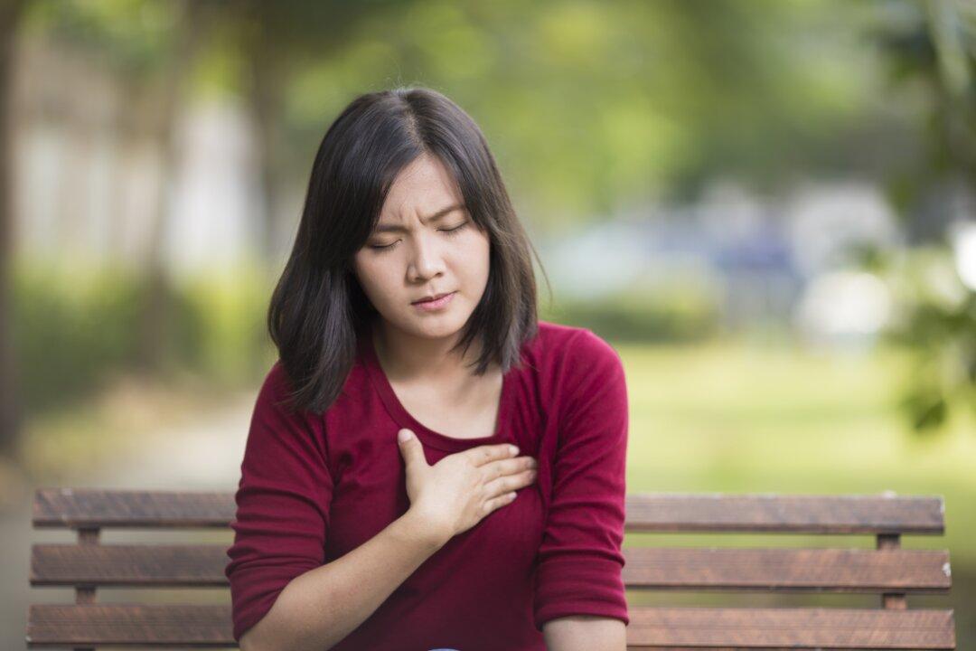 Symptoms, Causes, and Cures for Weak Stomach Acid