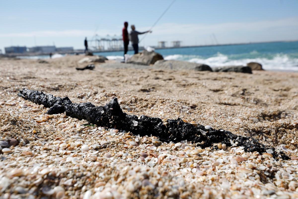 Israel Finds Ship Behind Oil Spill Off Its Coast, Ministry Says