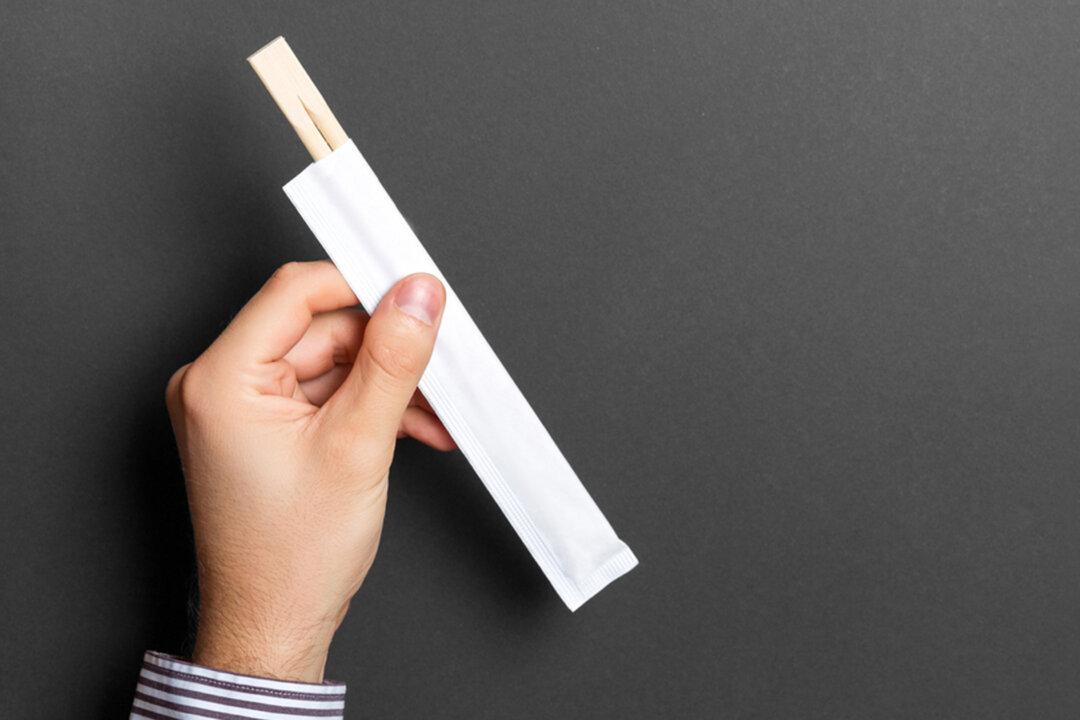 Are You Aware of the Real Purpose of This Part of Your Disposable Chopsticks?