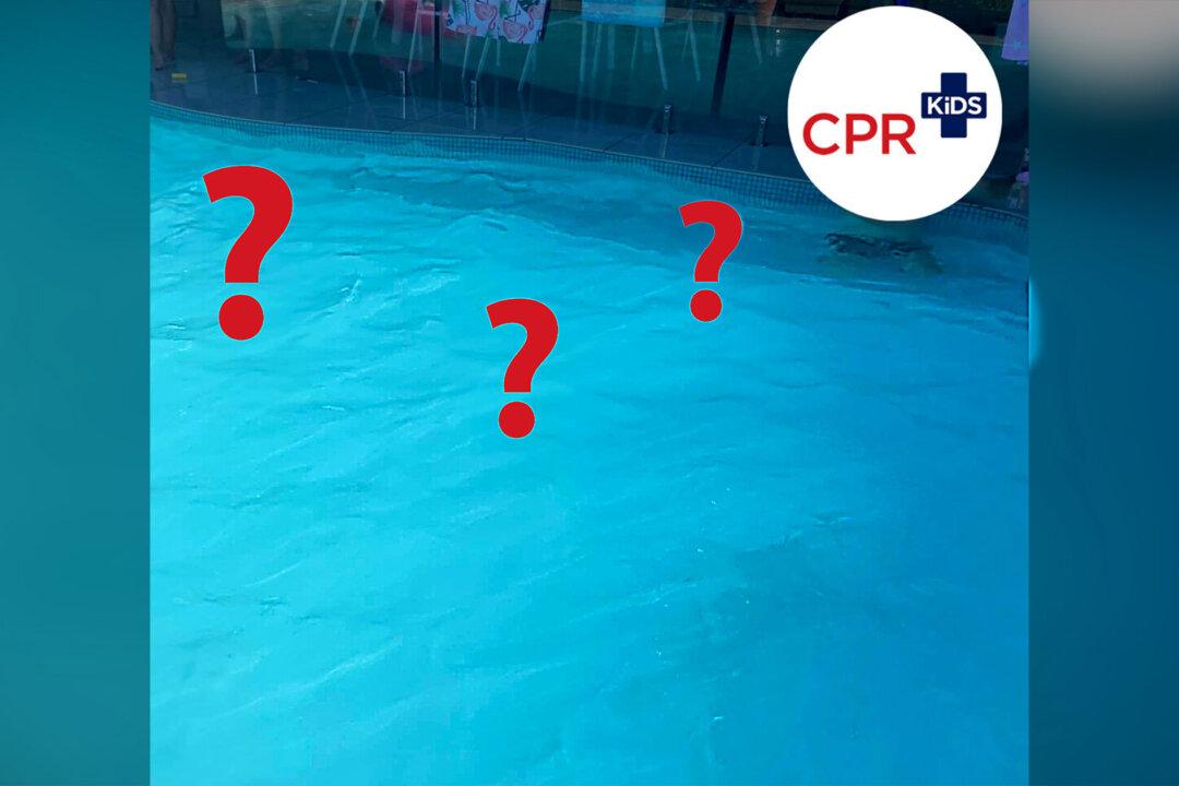 Can You Spot the Kid in This Photo of an ‘Empty’ Swimming Pool? A Chilling Warning to Parents About Swimwear