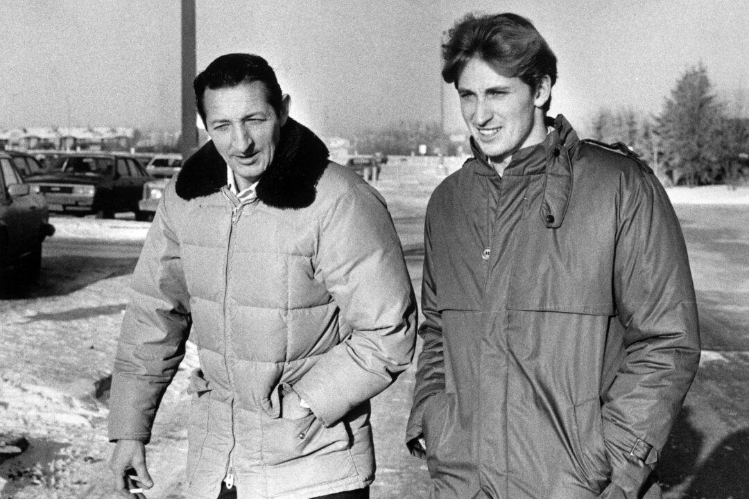 Walter Gretzky, Father of NHL Star Wayne Gretzky, Dies at 82