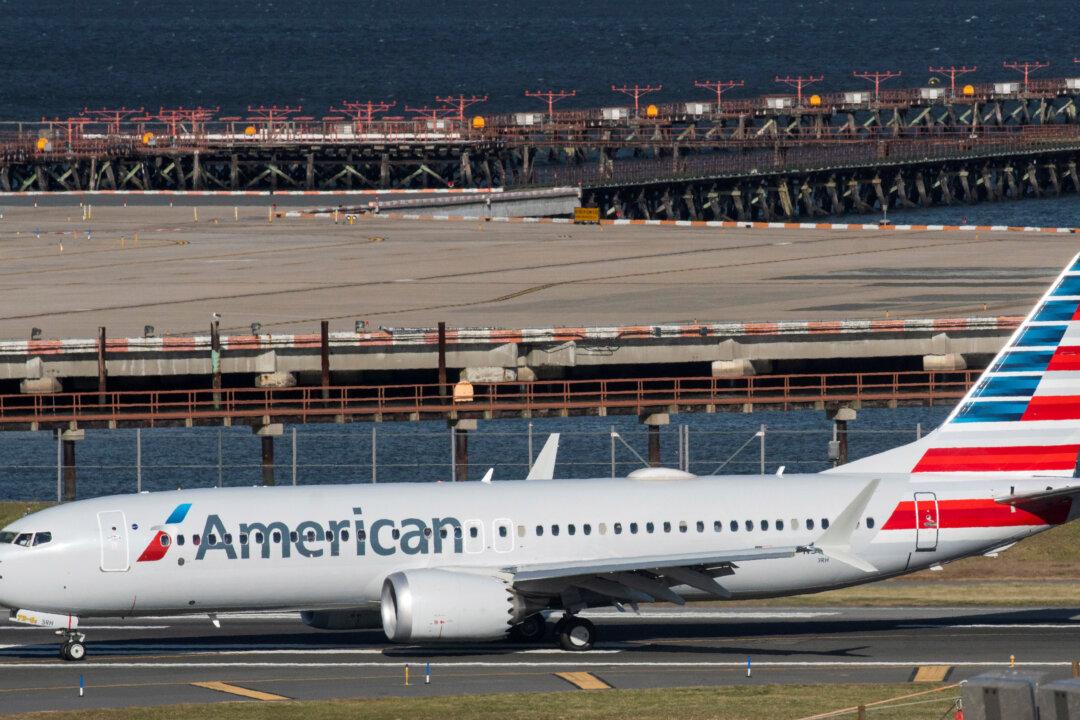 American Airlines Investigating Pilot Who Opposes School District’s Critical Race Theory Plan