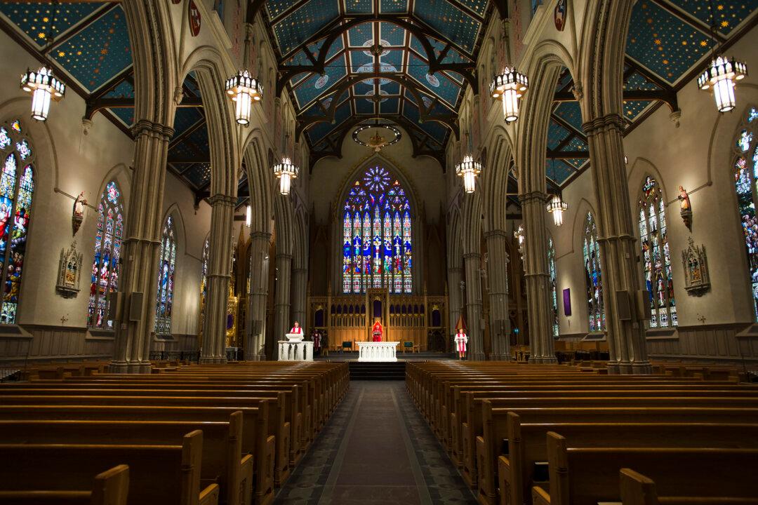 Toronto Archbishop Urges Parishioners to Contact MPs About ‘Arbitrary’ COVID-19 Restrictions at Churches