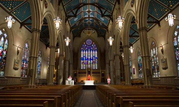 Toronto Archbishop Urges Parishioners to Contact MPs About ‘Arbitrary’ COVID-19 Restrictions at Churches