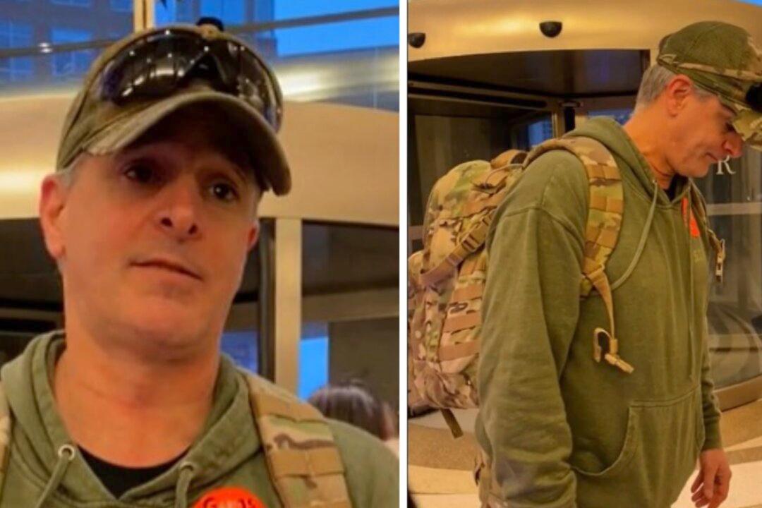 Texas Man Accused of Spraying Chemicals on Police Outside Capitol to Remain Jailed Before Trial