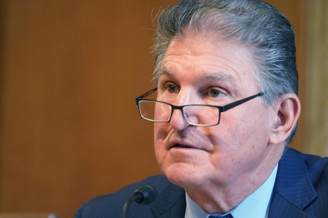 Manchin: Capitol Riot ‘Changed Me,’ Sparked More Work Bringing Parties Together