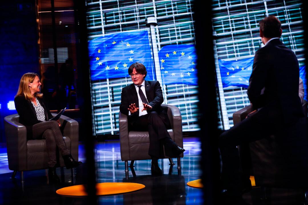 EU Lawmakers Lift the Immunity of 3 Catalan Separatists