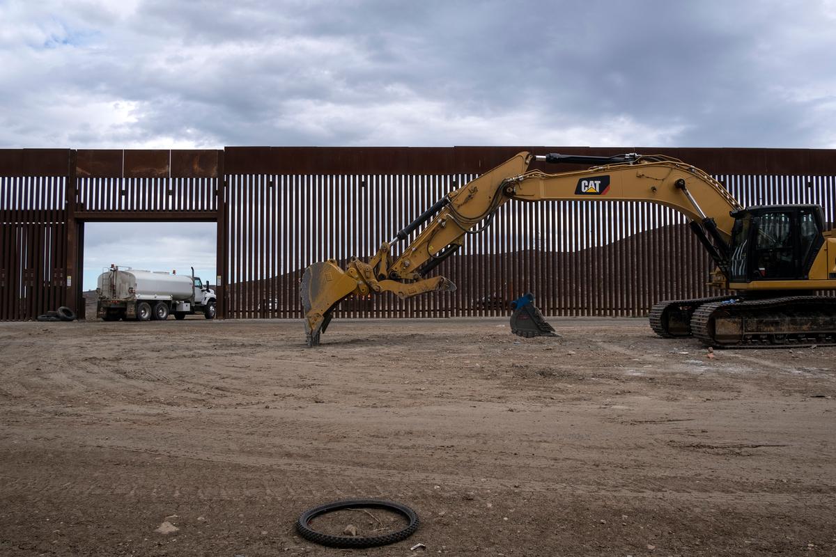 Epoch Reader Poll: Majority Want Biden Administration to Complete Border Wall