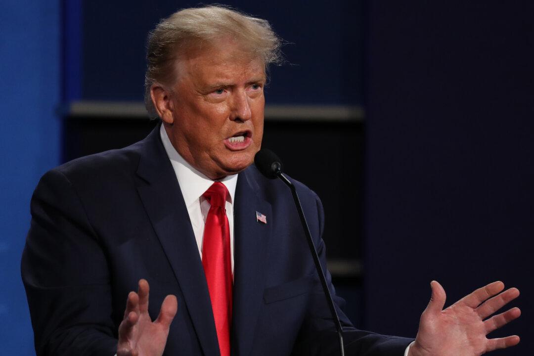 ANALYSIS: Trump Will ‘Star’ in Debate Even If He’s Not There; DeSantis May Make ‘Last Stand,’ Strategists Say