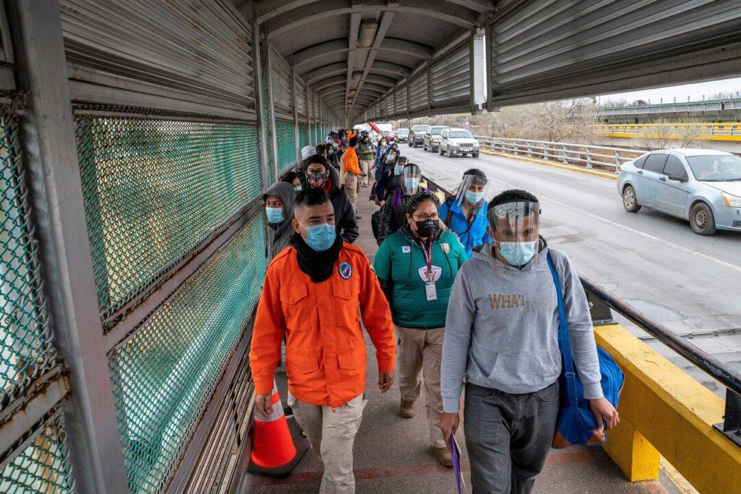 Biden Admin’s ‘Don’t Come Now, Come Later’ Messaging Not Being Heeded by Migrants: Rep. Cuellar