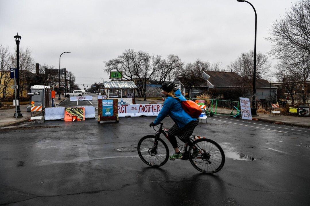 Minneapolis ‘Autonomous Zone’ a Danger to Residents, Businesses, Police Group Says