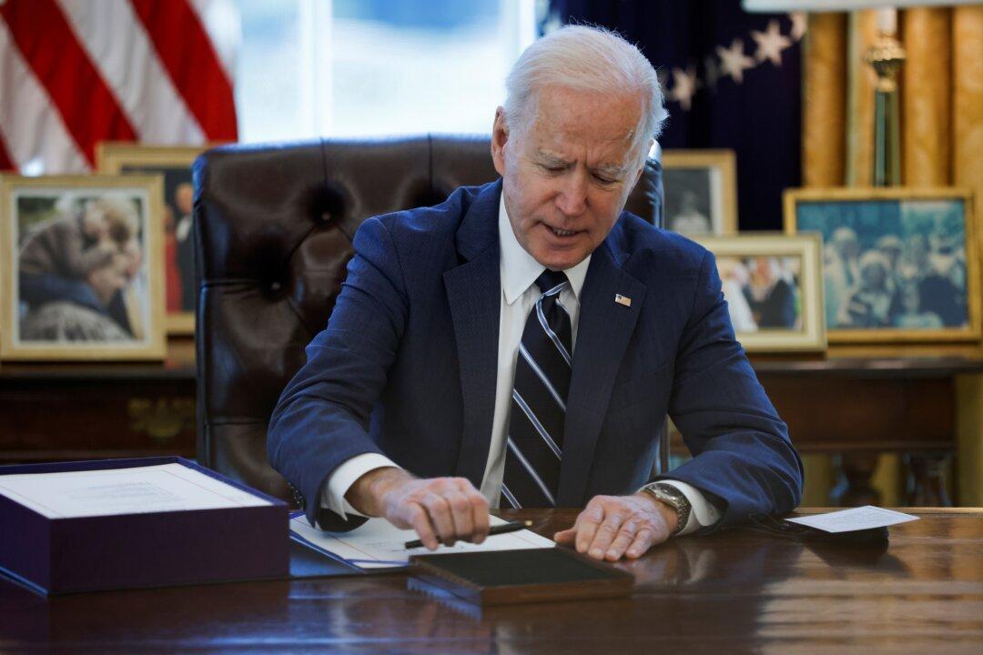 Americans’ ‘Voices Were Heard’: Biden Signs $1.9 Trillion COVID-19 Relief Bill