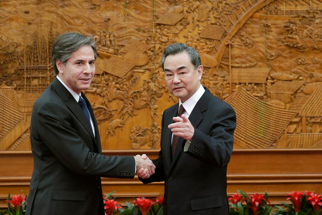 Blinken Tells China ‘World Is Watching’ Its Response to Russia’s Invasion of Ukraine
