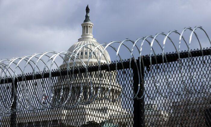 Fencing on Capitol Hill May Be ‘Placeholders’ for Permanent Barricades, Top GOP Legislators Suggest