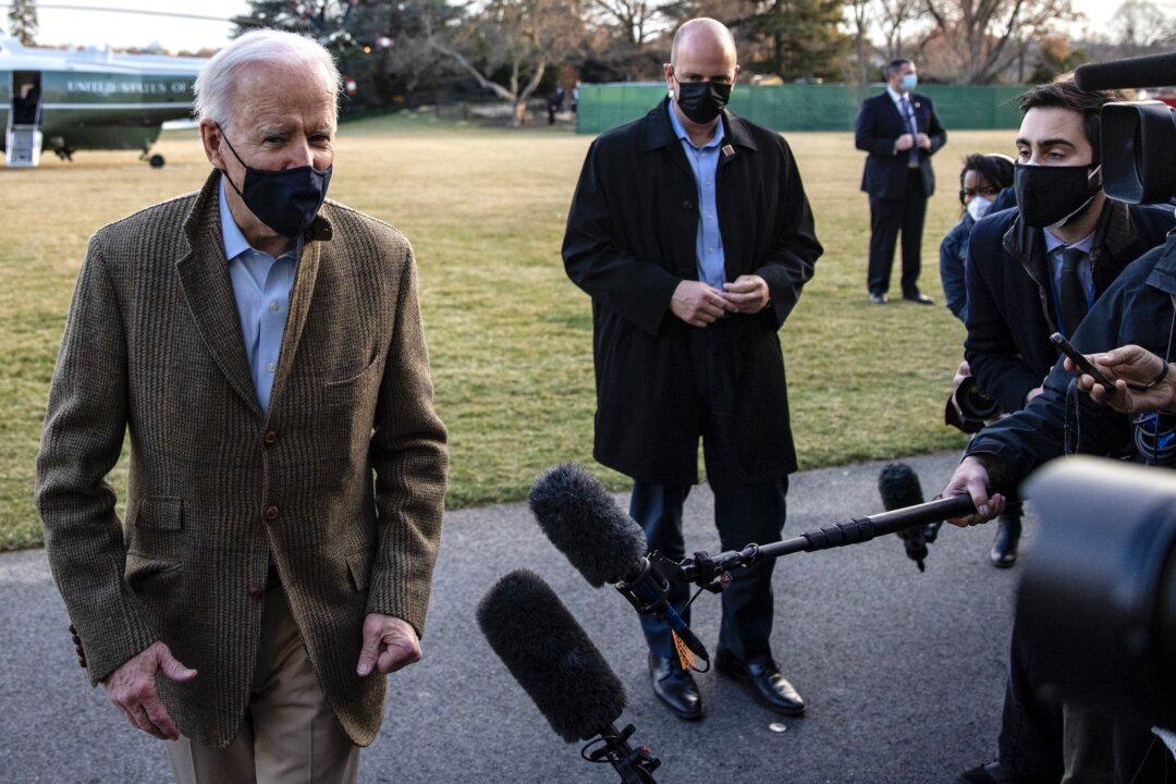 Biden Declines to Say Whether Cuomo Should Resign, Will Wait for Probe Results