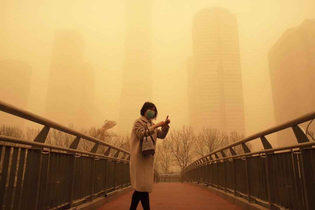 Flights Canceled During China’s Worst Sandstorm in a Decade