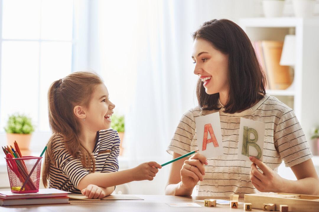 7 Simple Strategies for Teaching Young Children to Read