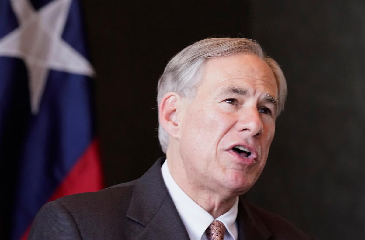 Abbott Blames Biden for Turning Border ‘Humanitarian Crisis’ Into ’Complete Disaster’