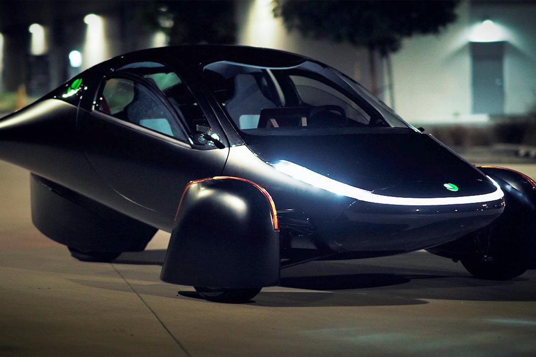 Car Designers Create Sleek Batmobile-Esque Solar Car That Never Needs to Be Charged