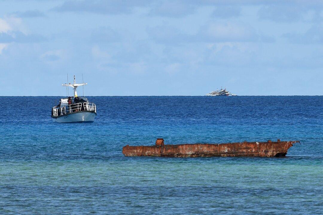 China’s State-of-the-Art Destroyer Sails Near Japan, Philippines Reports Chinese Flotilla’s Incursion