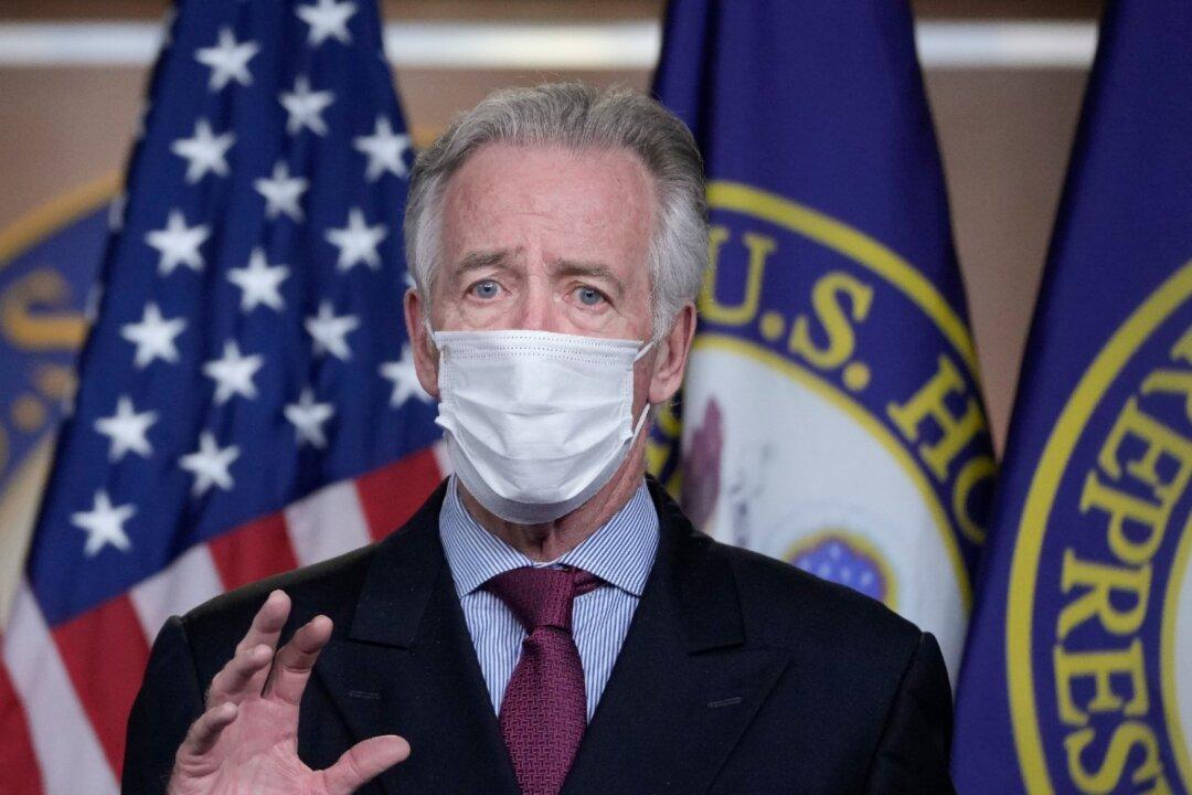 Democrats Say Their Tax Plan Will Not Raise Taxes on Middle Class but Republicans Disagree