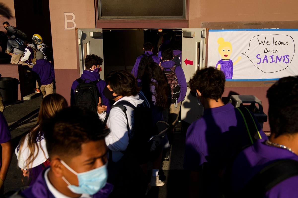 Education Secretary: Premature to Say All Children to Be Back in School in Fall