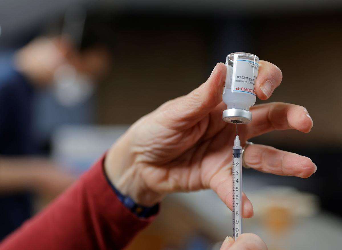 12,000 College Students to Take Part in Study Testing Moderna’s COVID-19 Vaccine