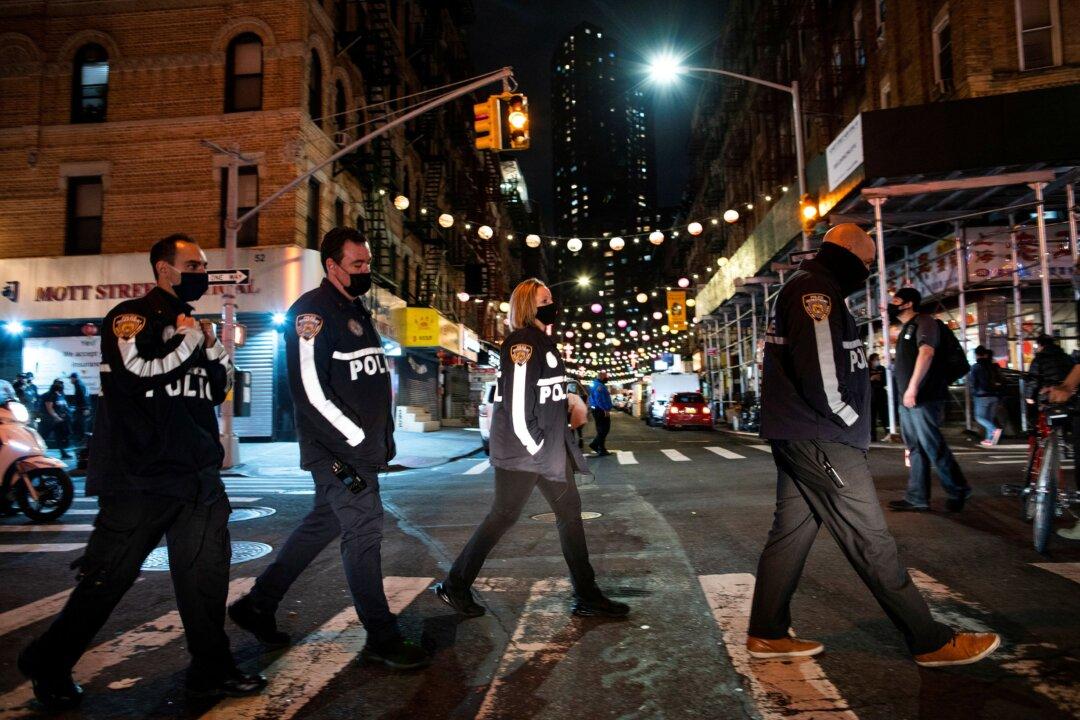 NYPD to Use Asian Officers as Decoys in Bid to Combat Hate Crimes