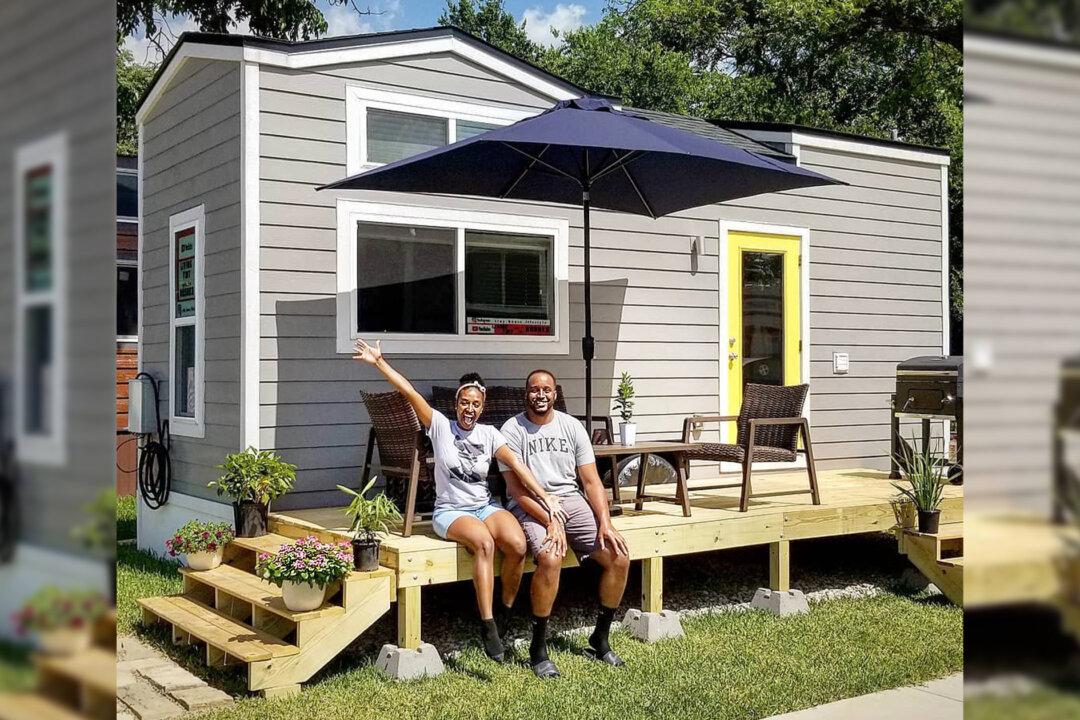 Couple Build Tiny Home to Pay Off $125,000 Debt in 2 Years, Embrace ‘Tiny Lifestyle’