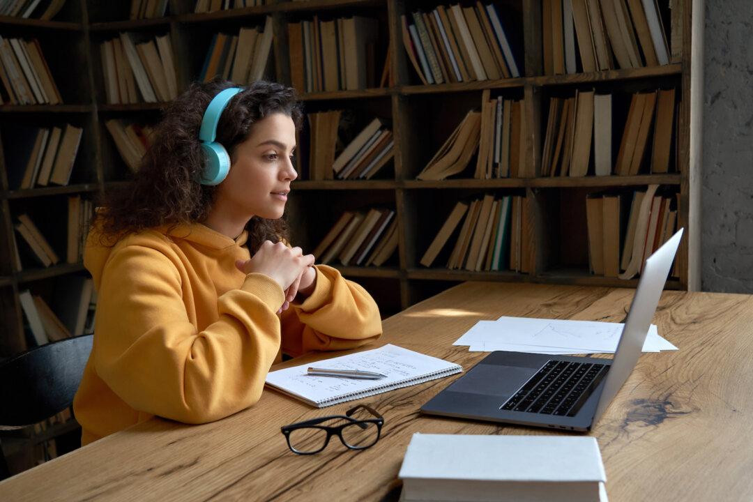 How to Tell the Difference Between Real Education and Propaganda