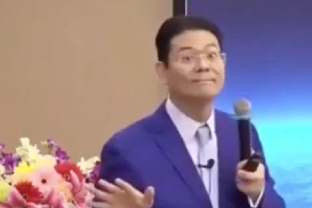 China ‘Copied Its Way’ to Economic Success, Chinese Professor Boasts