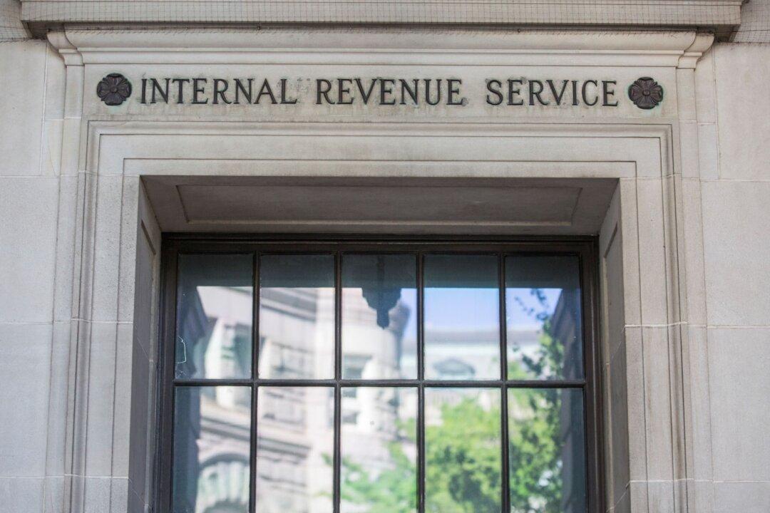 IRS Issues Tax Return Checklist With Key Warning About the Dreaded Notice Letter