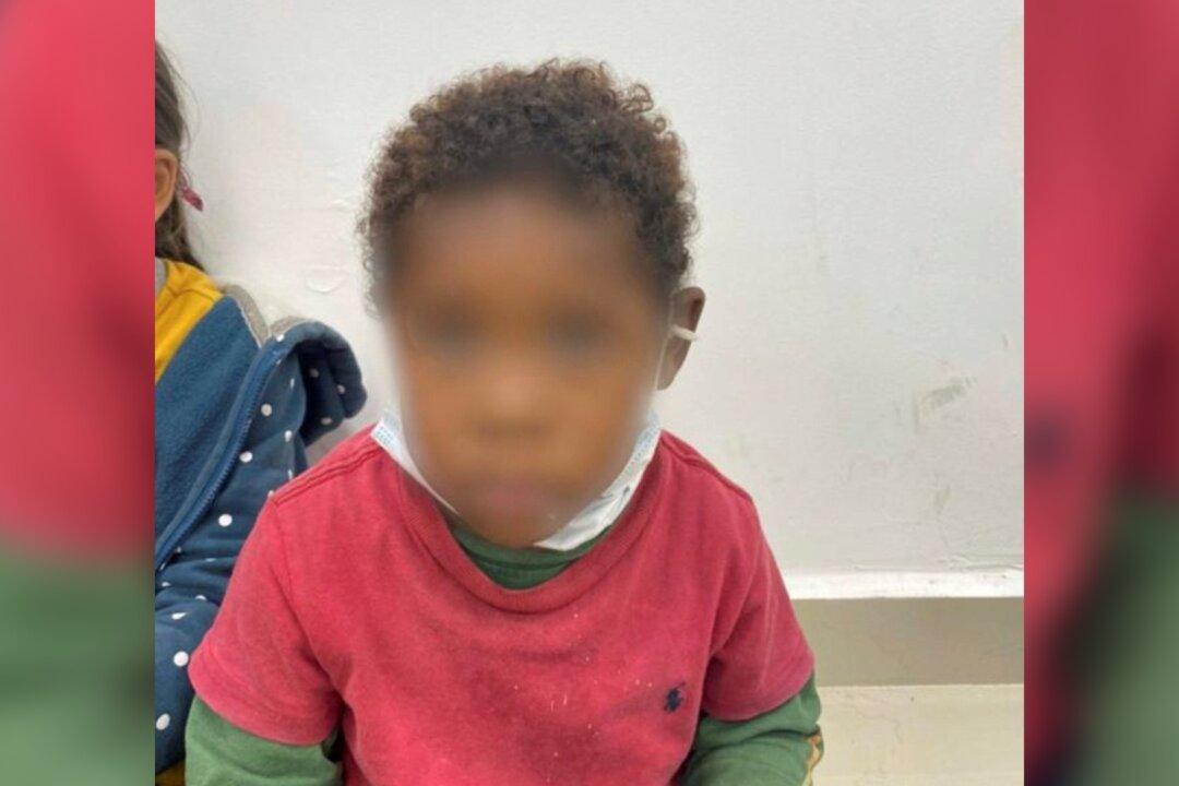 Honduran Migrant Boy, 4, Found Traveling Alone by US-Mexico Border