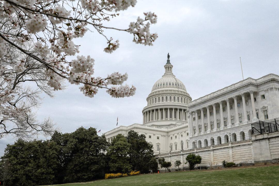 Prospects for Hill Aides’ Pay Raises Remain Cloudy as Congress Deals with Shrinking Staffs, Brain Drain