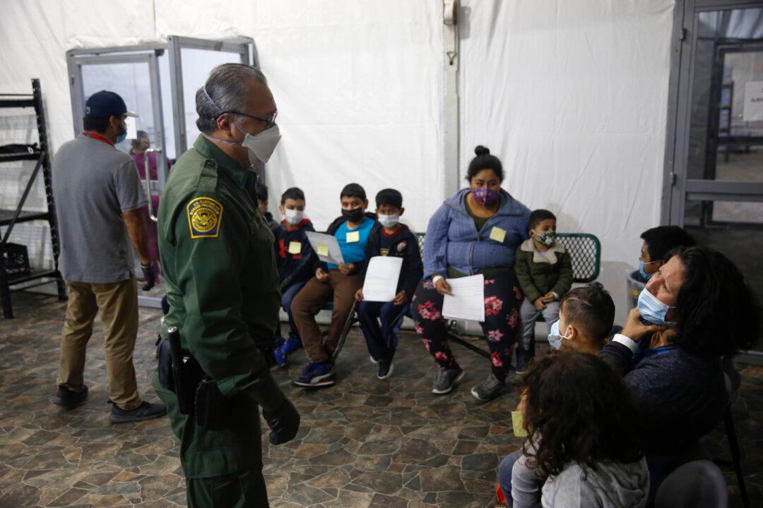 HHS Opens 2 More Emergency Holding Facilities for Unaccompanied Minors
