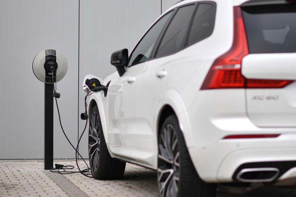 Ministers: UK Car Sector Depends on Incentivised EV Battery Production
