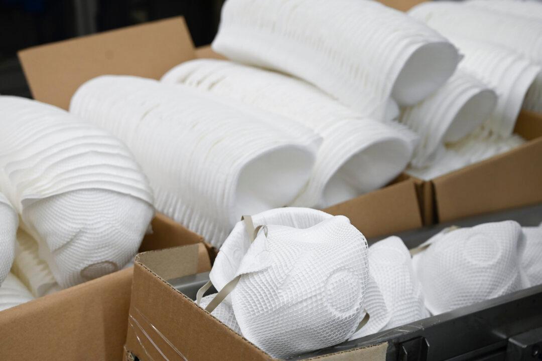 UMass Amherst Students Suspended for Being Maskless Outdoors, Off-Campus