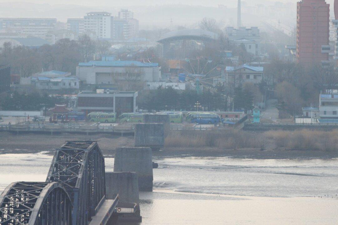 US, Japan and South Korea Agree to Keep Up Pressure on North Korea