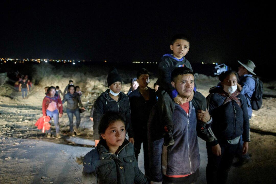 Biden Admin Releases New ‘Blueprint’ for Immigration Overhaul at US–Mexico Border