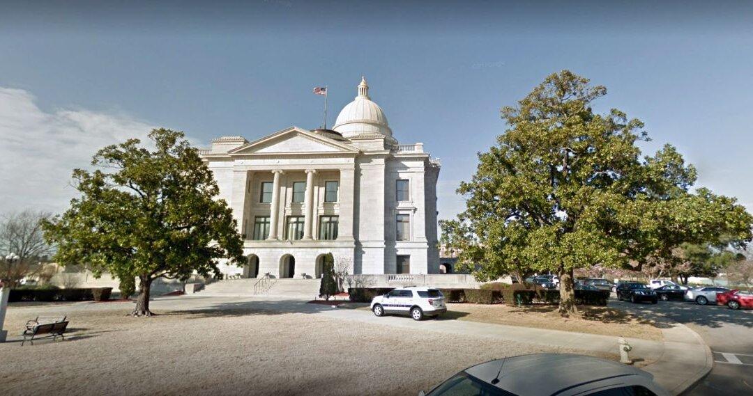 Arkansas Becomes 1st State to Ban Gender Reassignment Surgeries in Children