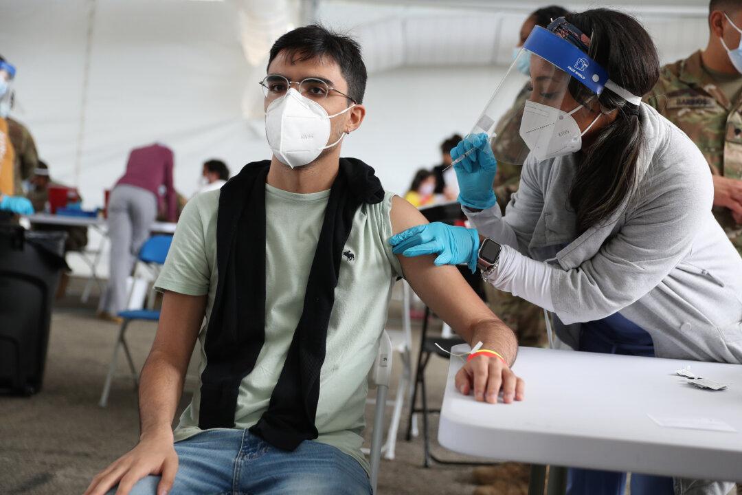 Florida House Approves Vaccine Passport Ban