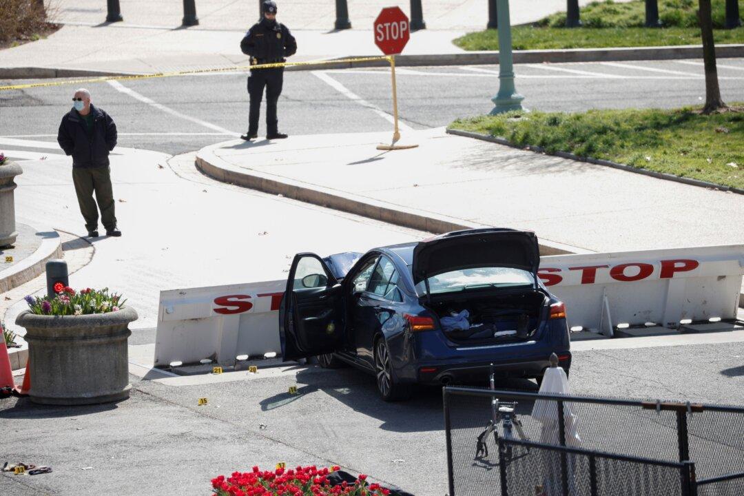 Suspect in US Capitol Attack ‘Intentionally Struck’ Officers: Police
