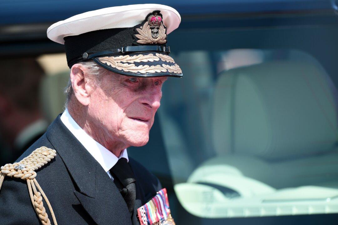 Queen Elizabeth’s Husband Prince Philip Passes Away at Age 99