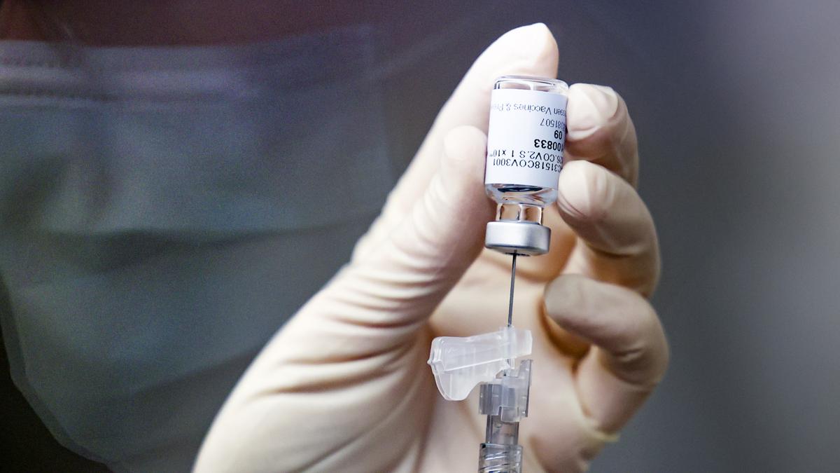 Second Vaccination Site Halts Operations After Adverse Reactions to Johnson & Johnson Vaccine